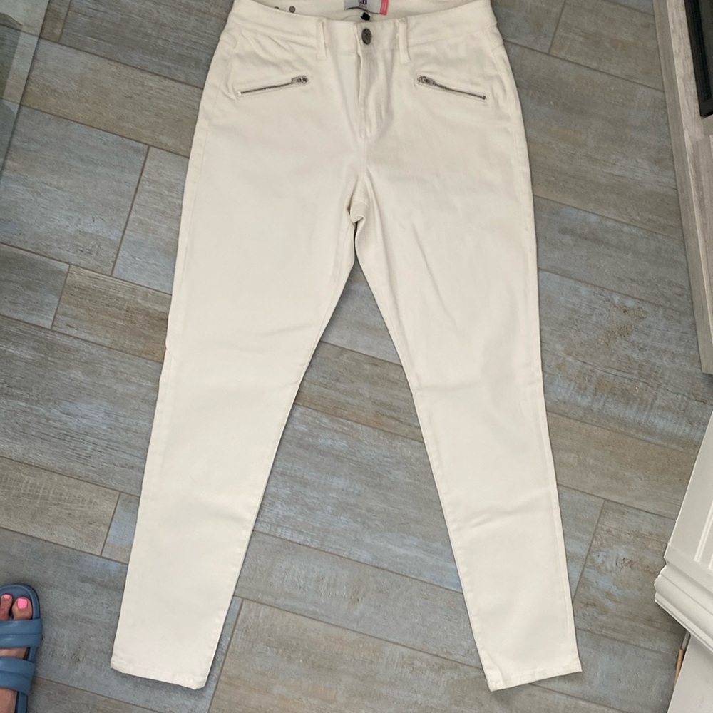 Like new cabi curvy skinny jeans